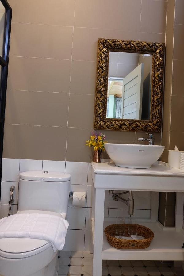 Baroque Boutique Resort Ranong Exteriör bild