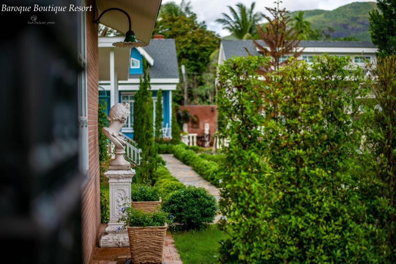 Baroque Boutique Resort Ranong Exteriör bild