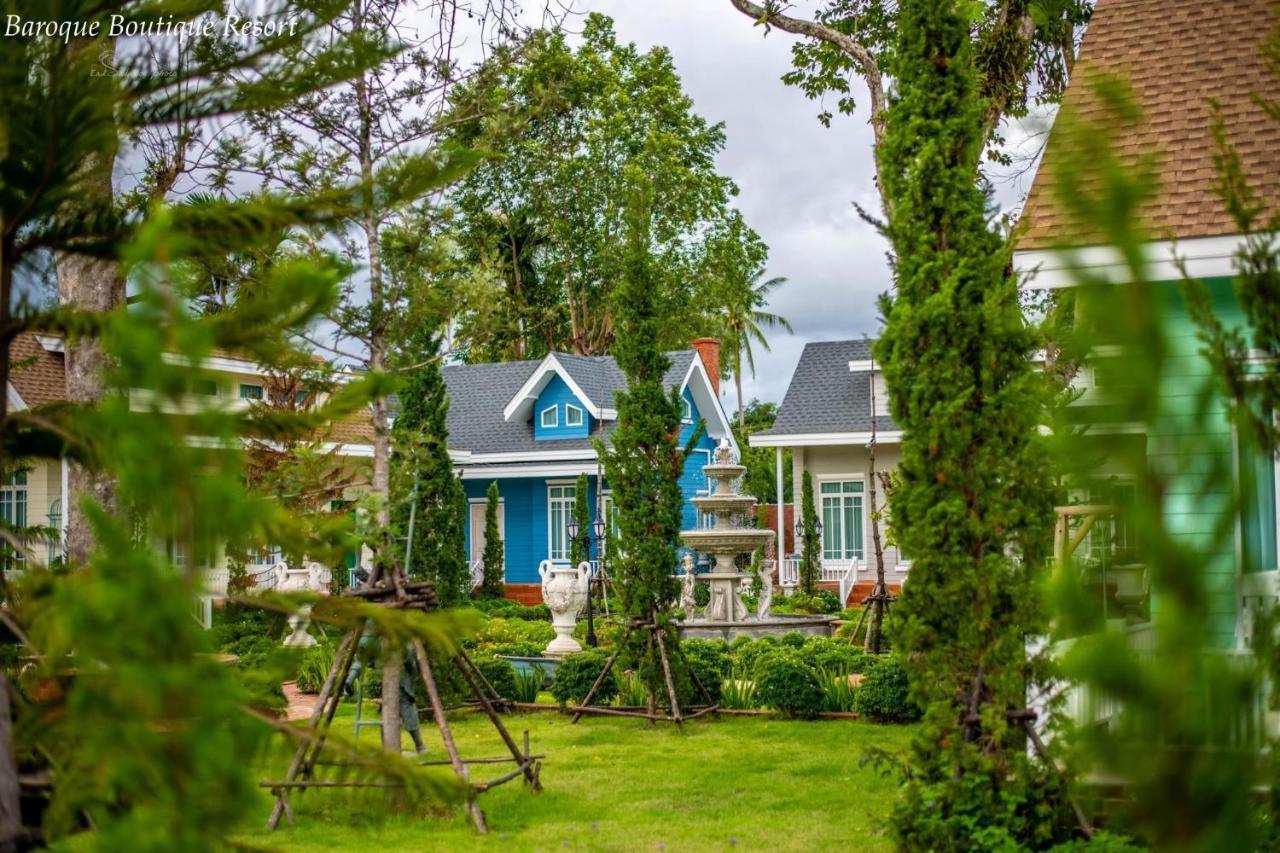 Baroque Boutique Resort Ranong Exteriör bild